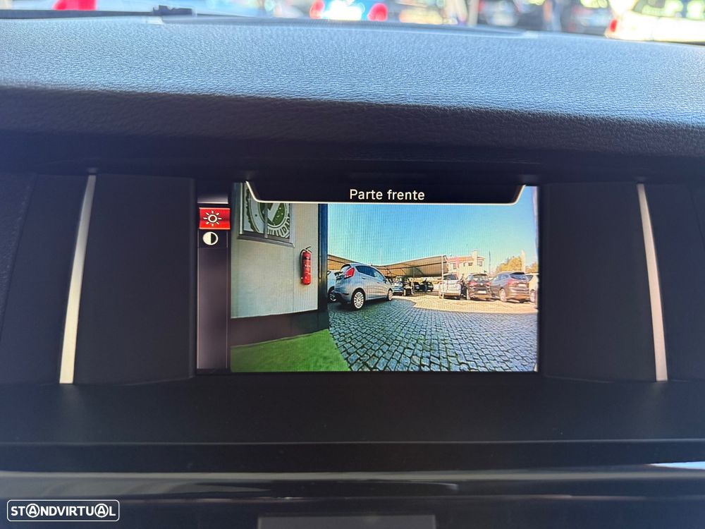 BMW X3 20 d xDrive Advantage Auto - 13