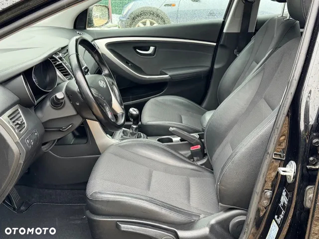 Hyundai i30 - 26