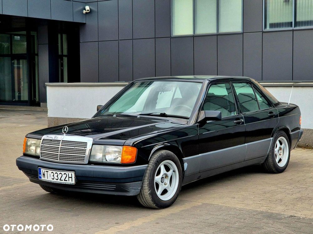 Mercedes-Benz W201 (190) - 6