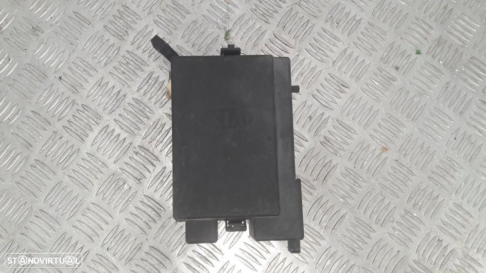 CAIXA RELÉS / FUSÍVEIS KIA CERATO SEDAN 2007 -919592F140 - 2