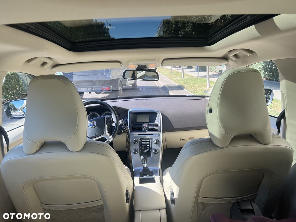 Volvo XC 60 D4 Momentum - 14