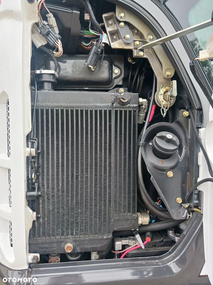 Bobcat E20Z - 23