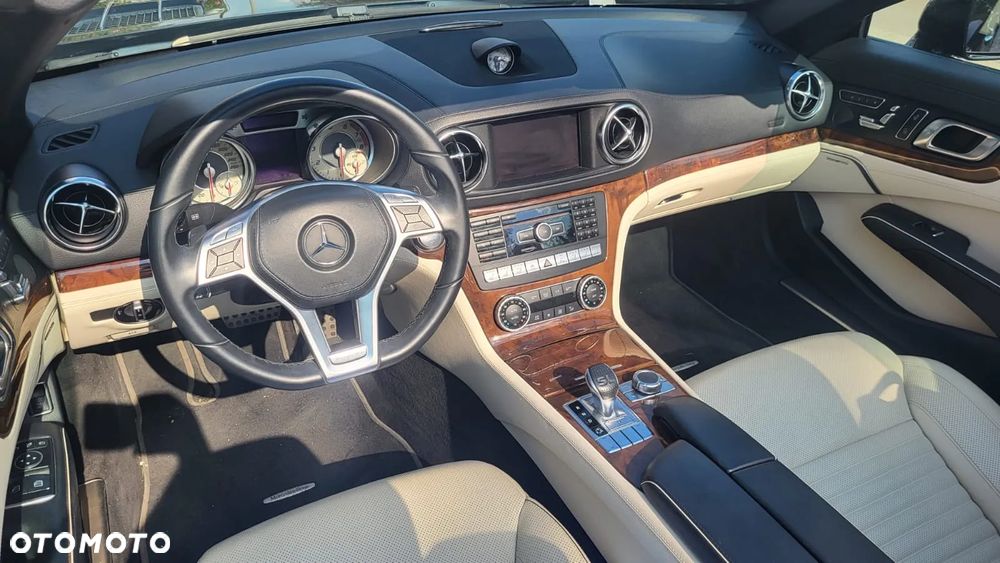 Mercedes-Benz SL 500 - 10