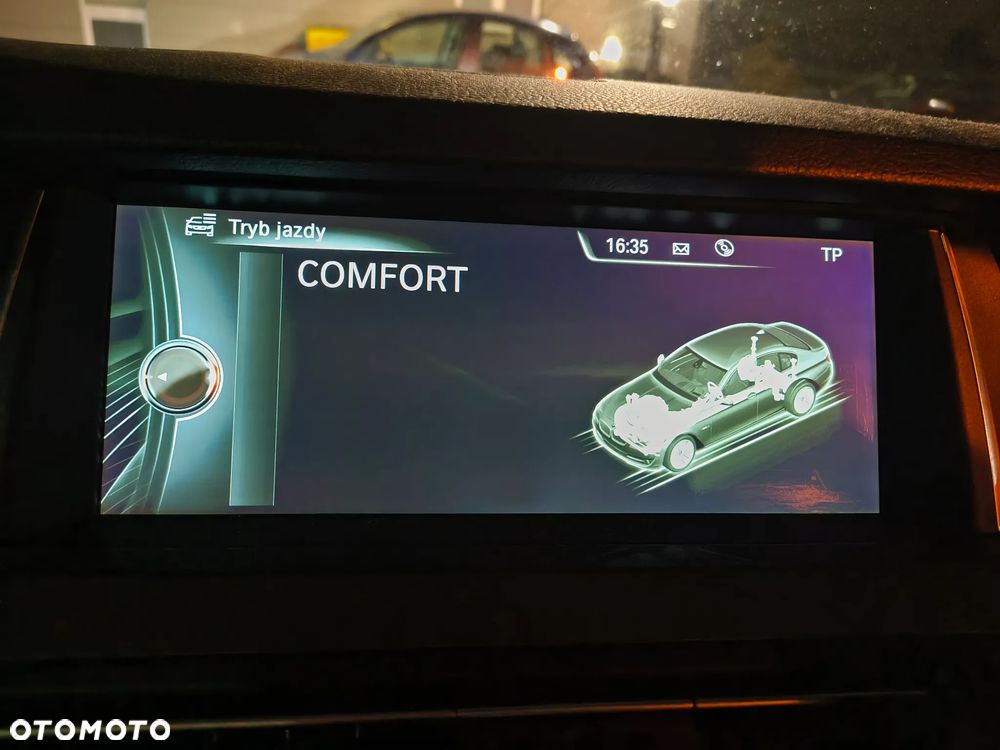 BMW Seria 5 528i Modern Line - 9