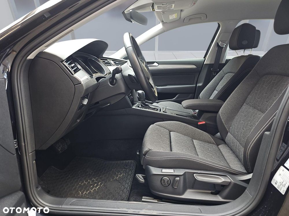 Volkswagen Passat Variant 1.5 TSI EVO Business DSG - 9