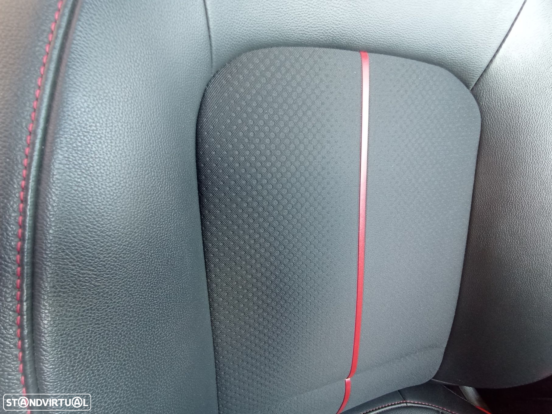 Hyundai Kauai 1.6 CRDi Premium - 27