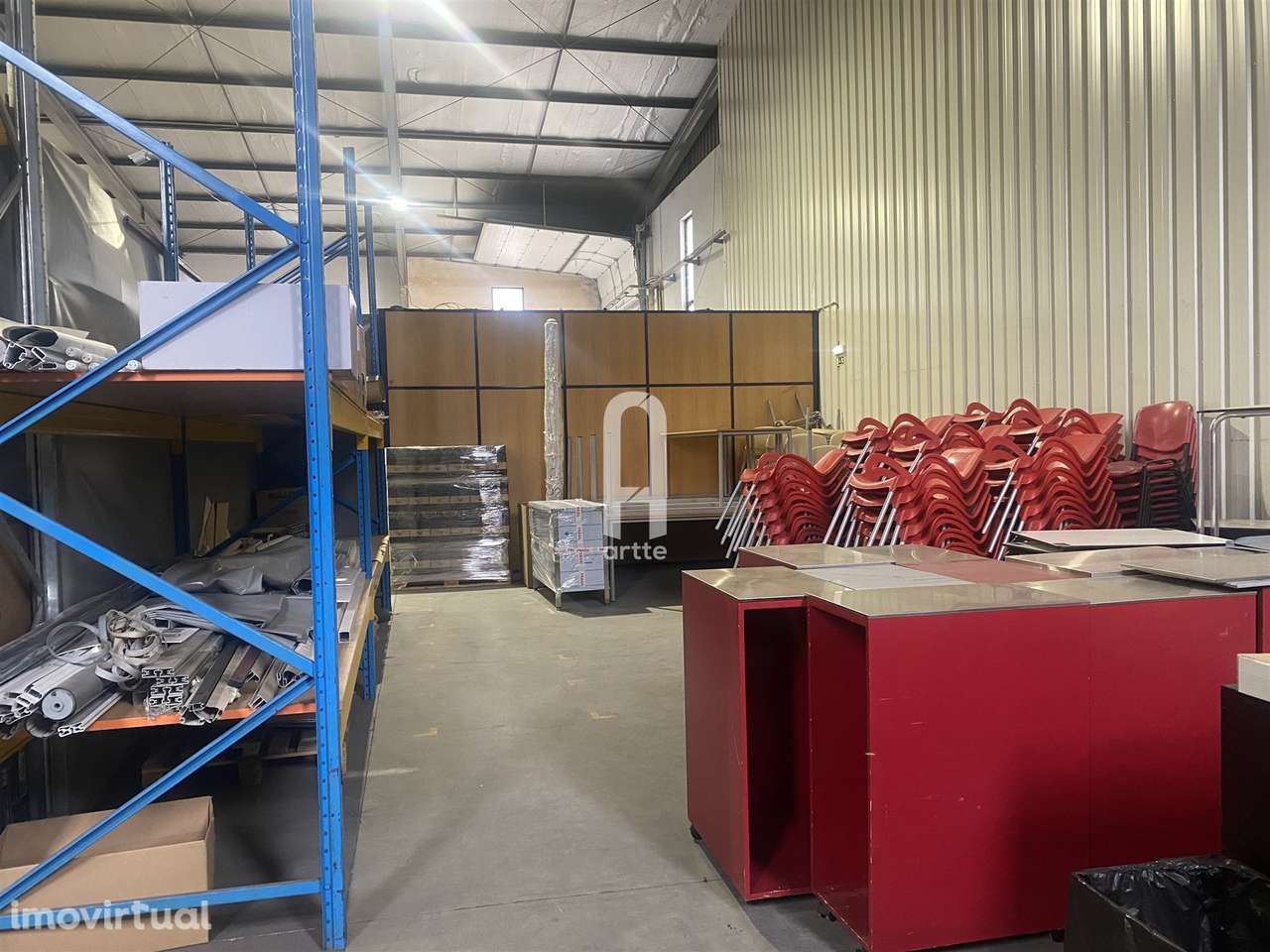 Venda de empresa distribuidora de bebidas e café, Zona industrial Barr - Grande imagem: 3/6