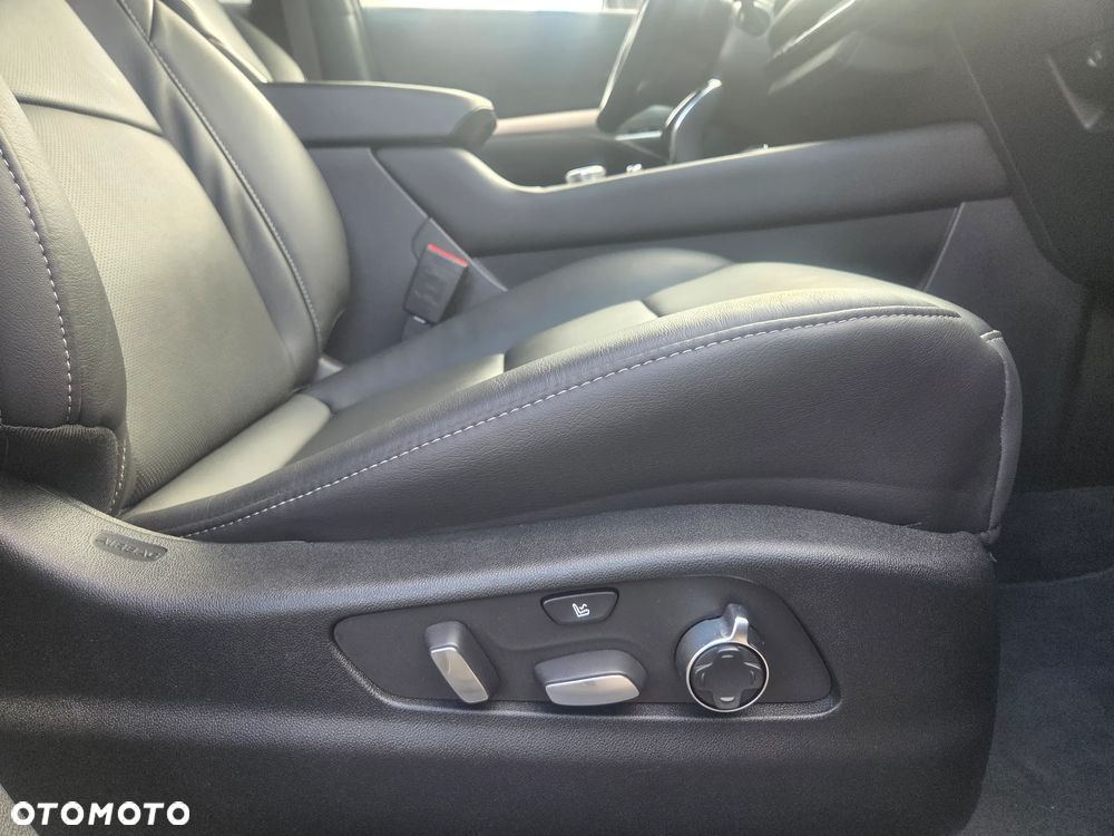 Cadillac XT4 350T AWD Premium Luxury - 19