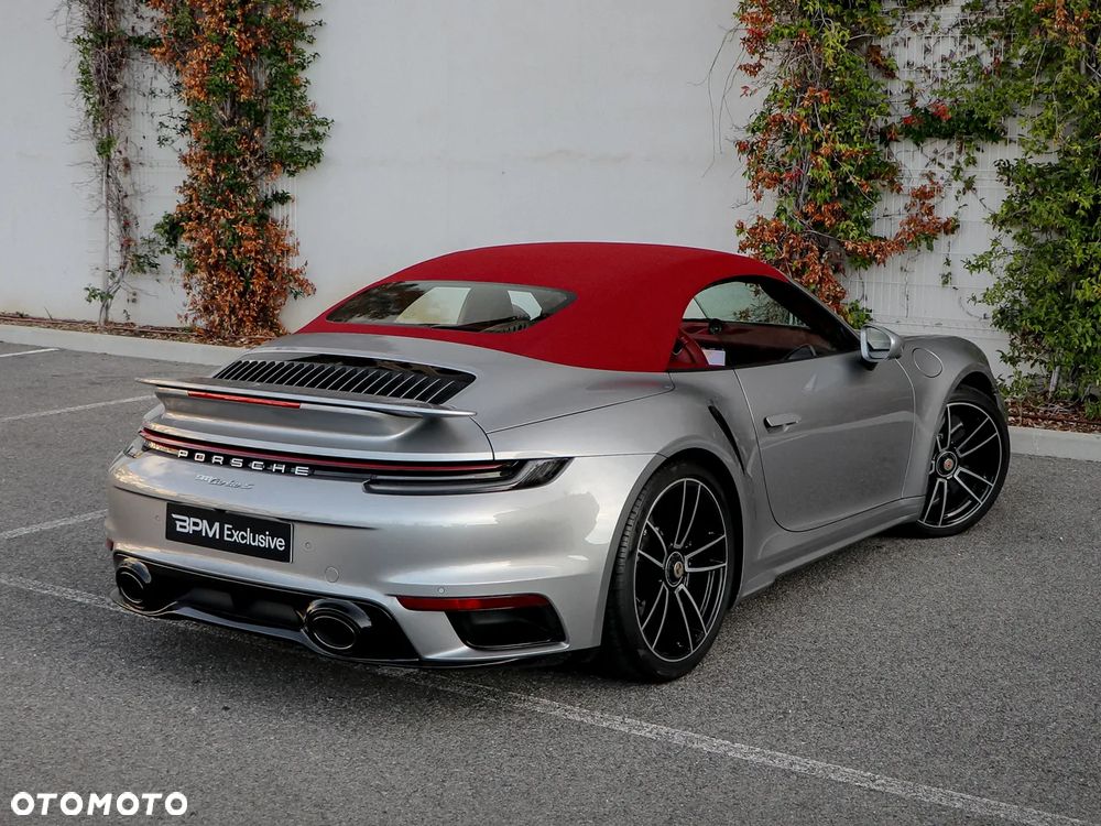 Porsche 911 Turbo S - 8