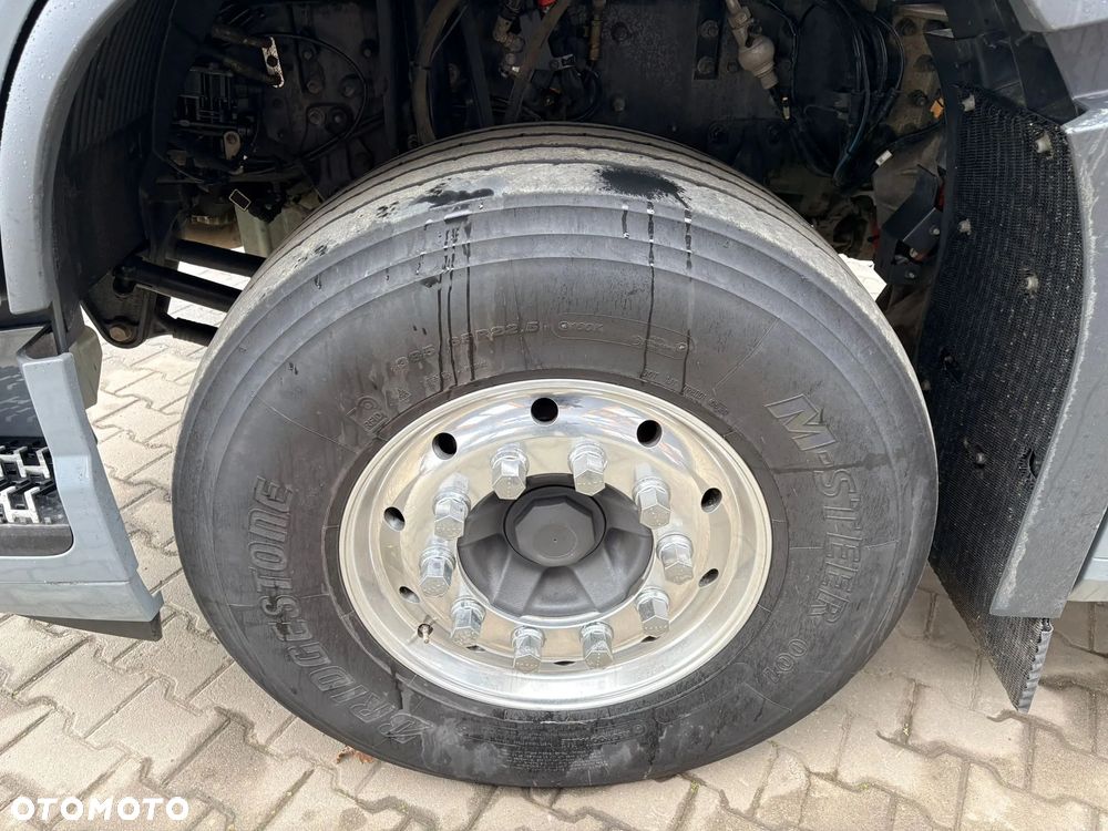 Volvo FH750 6x4 Euro 6, dwuobwodowa hydraulika - 32