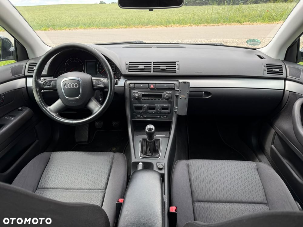 Audi A4 Avant - 16