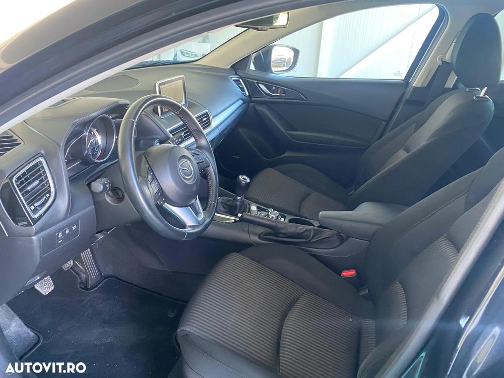 Mazda 3 - 16