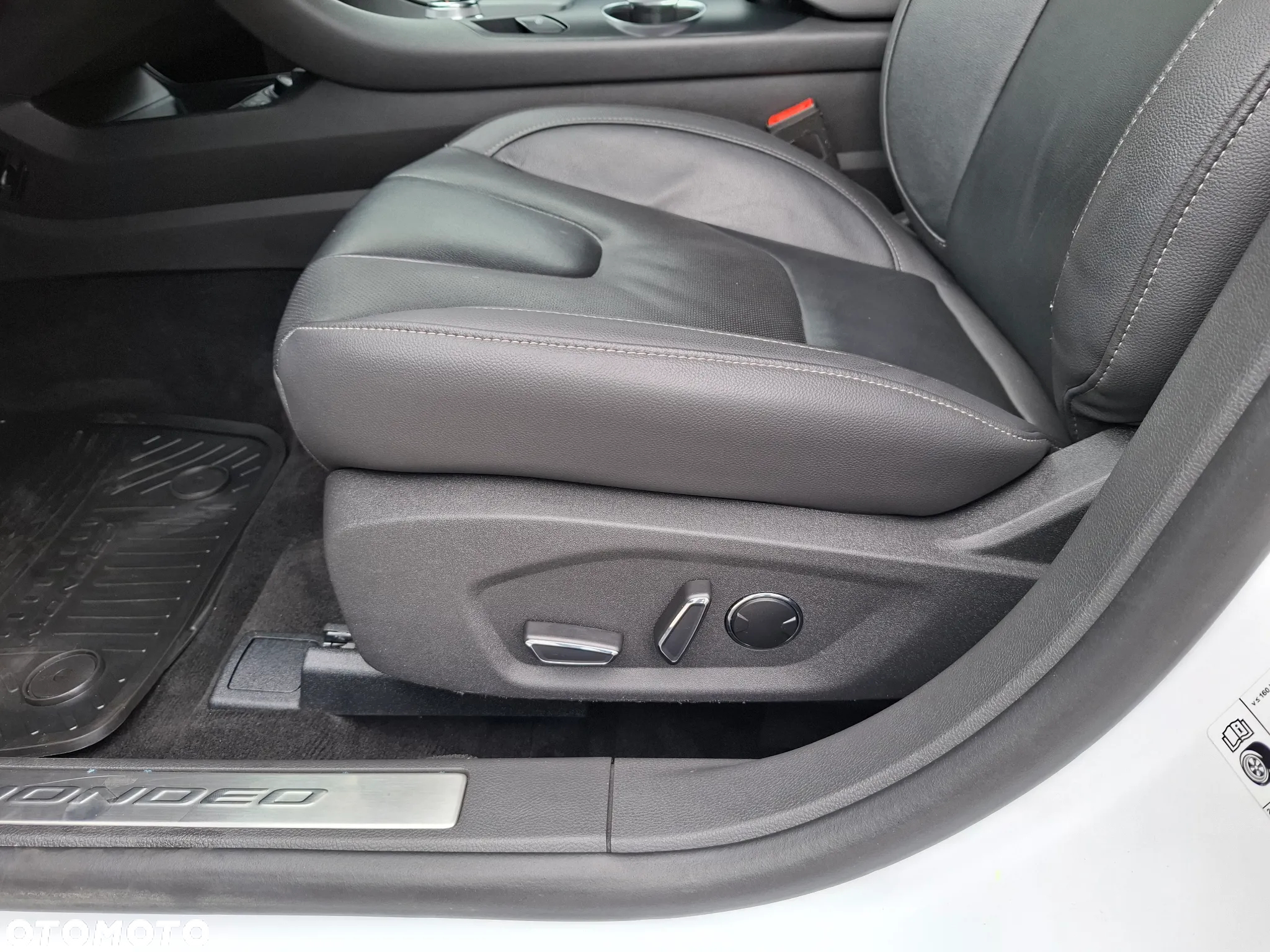 Ford Mondeo 2.0 EcoBlue Titanium - 17