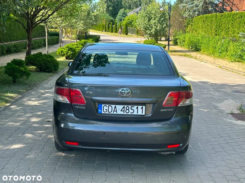 Toyota Avensis 1.8 Sol - 5