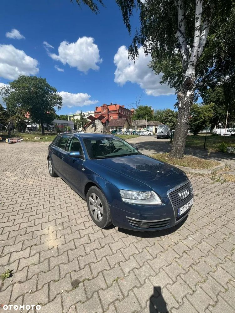 Audi A6 Avant - 1