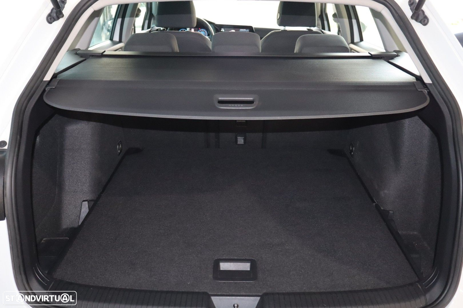 VW Golf Variant 2.0 TDi Conceptline - 9