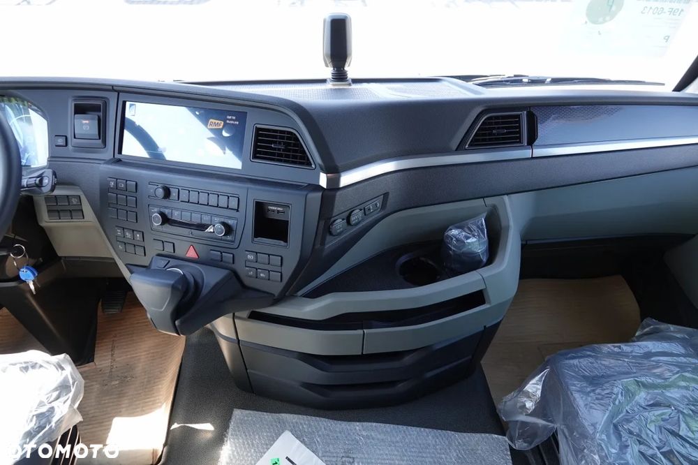 MAN TGX 26.520 / 6x2 / RAMA DŁ. 9,1M / OŚ PODNOSZONA / SKRĘTNA  / DO ZABUDOWY / FABRYCZNIE NOWY - 32