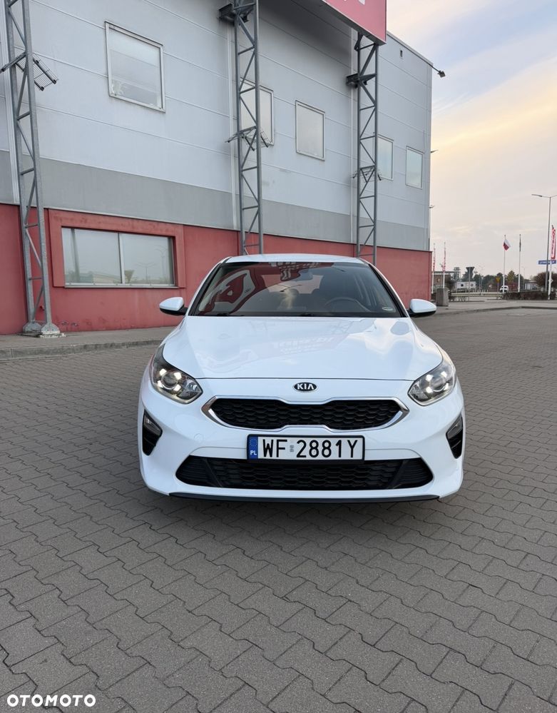 Kia Ceed - 8
