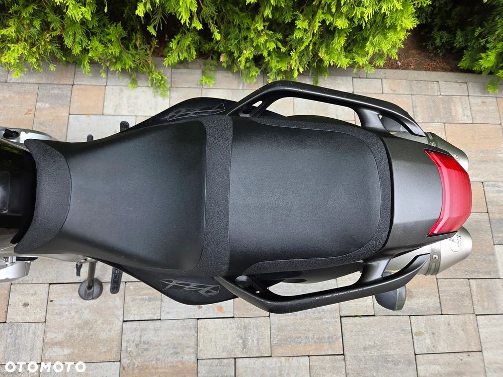 Yamaha FZ6 - 20