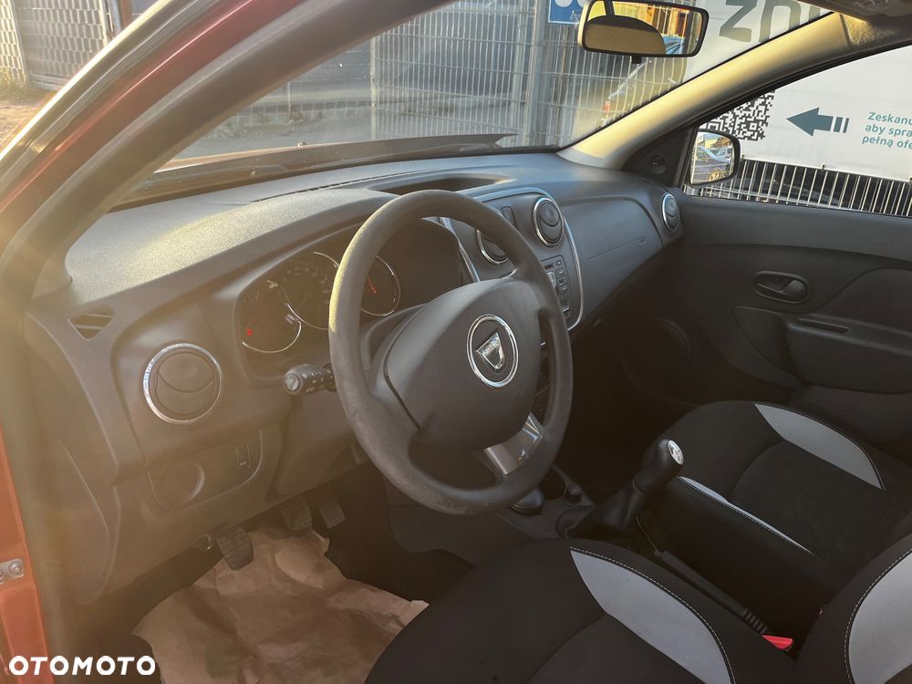 Dacia Sandero 0.9 TCe SL Celebration - 9