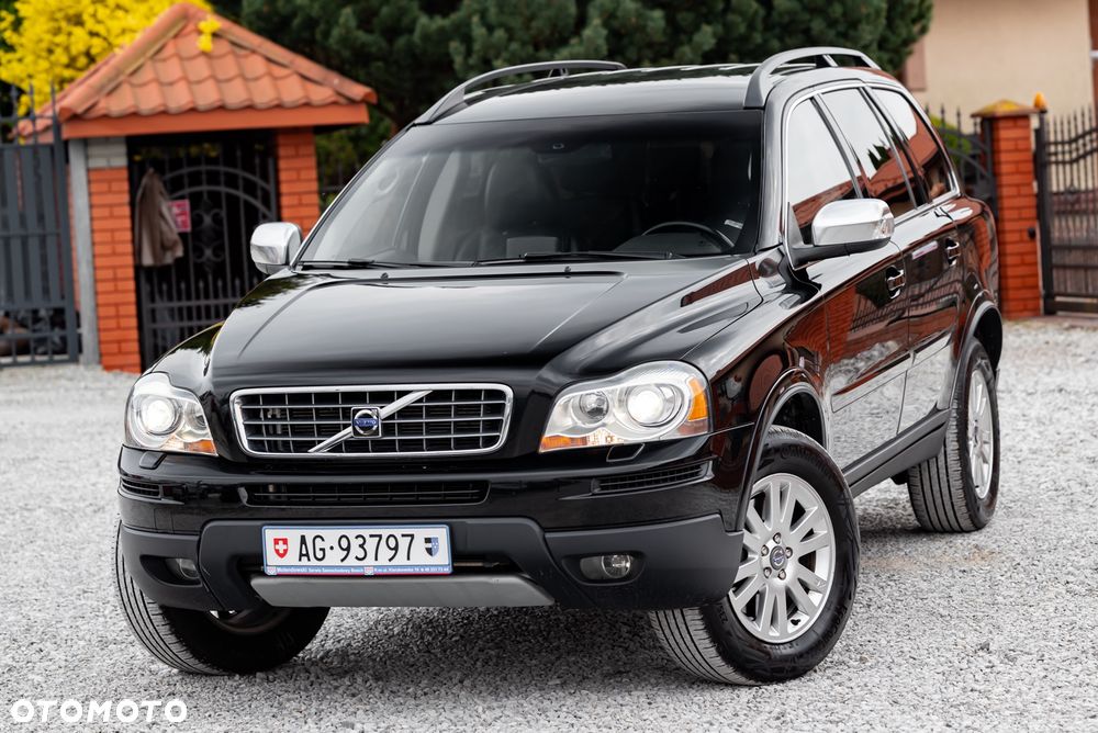 Volvo XC 90 D5 Momentum - 1