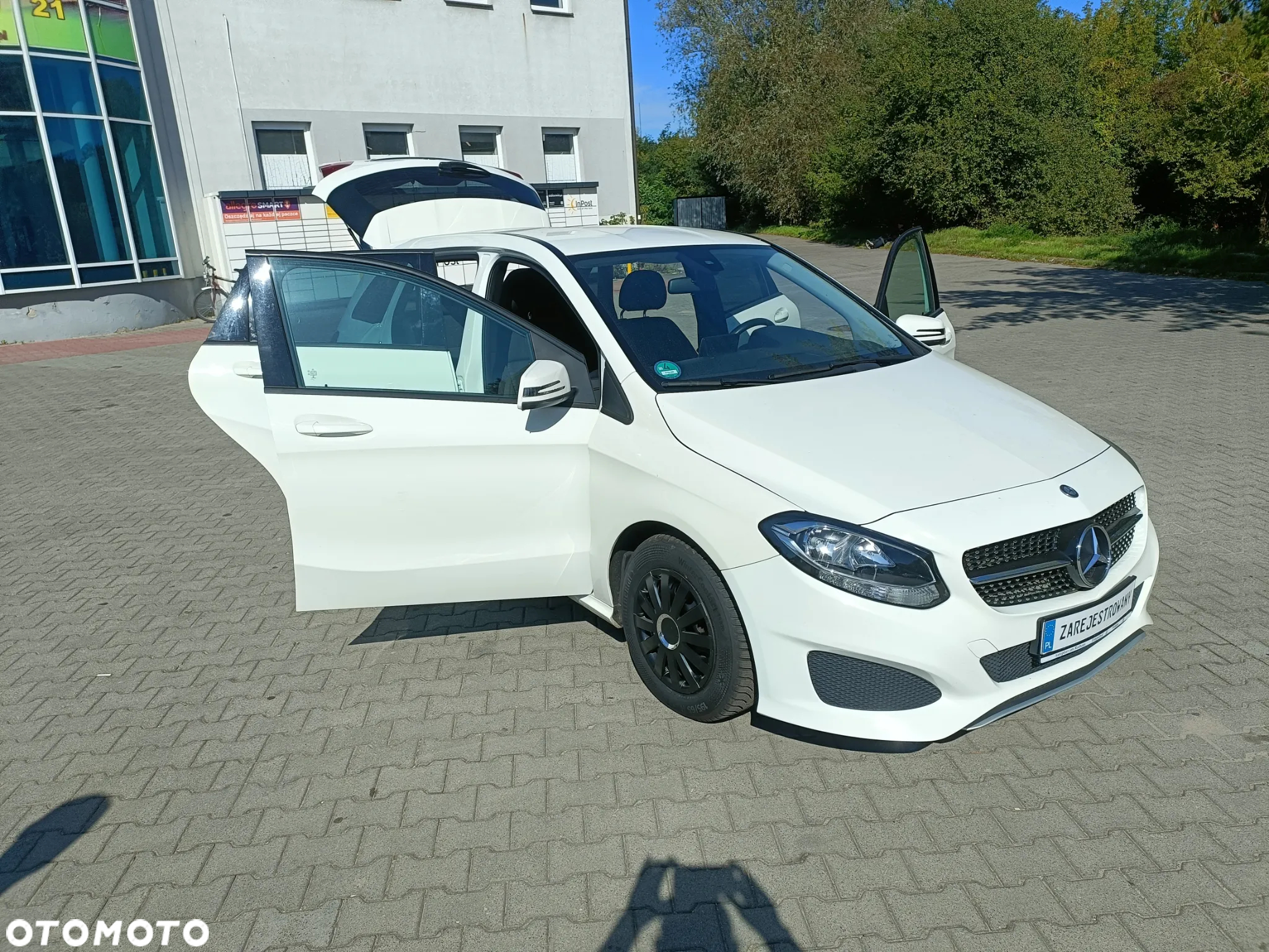 Mercedes-Benz Klasa B 180 Edition - 24