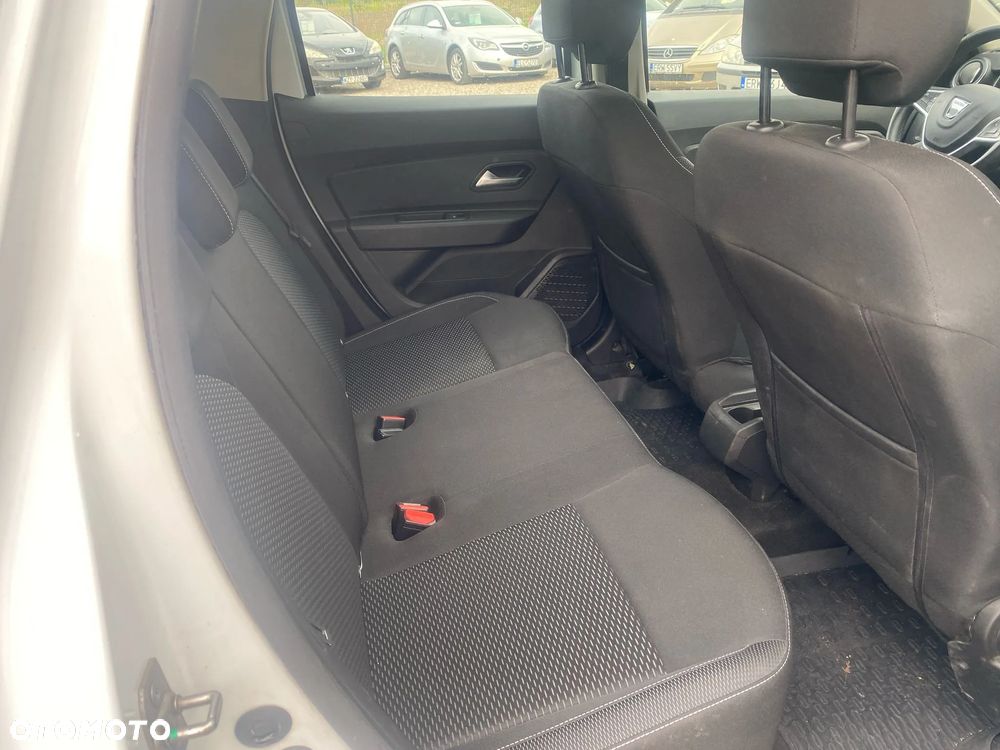 Dacia Duster 1.6 SCe S&S - 23