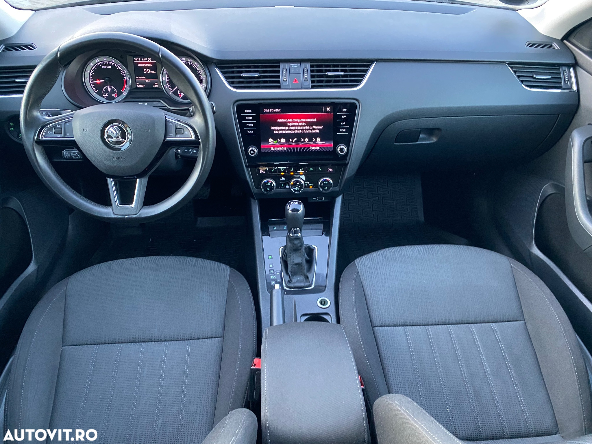 Skoda Octavia 2.0 TDI DSG Ambition - 3
