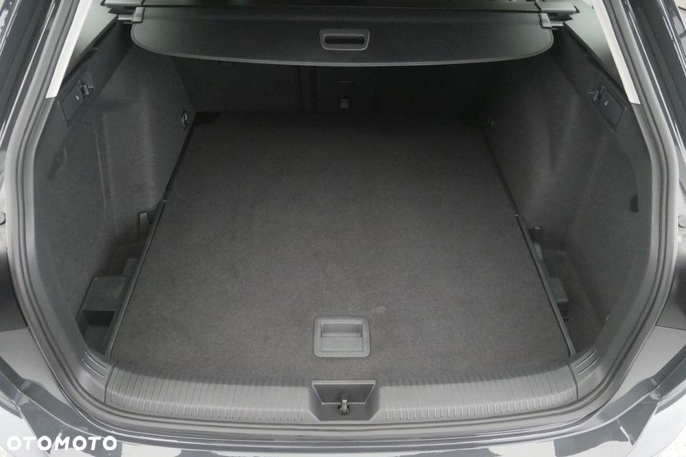 Volkswagen Golf Variant - 16