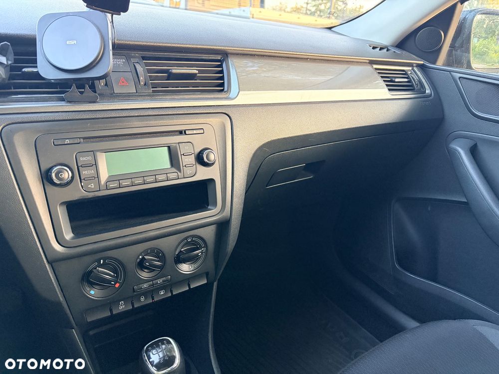 Skoda RAPID 1.6 TDI DPF Edition - 9