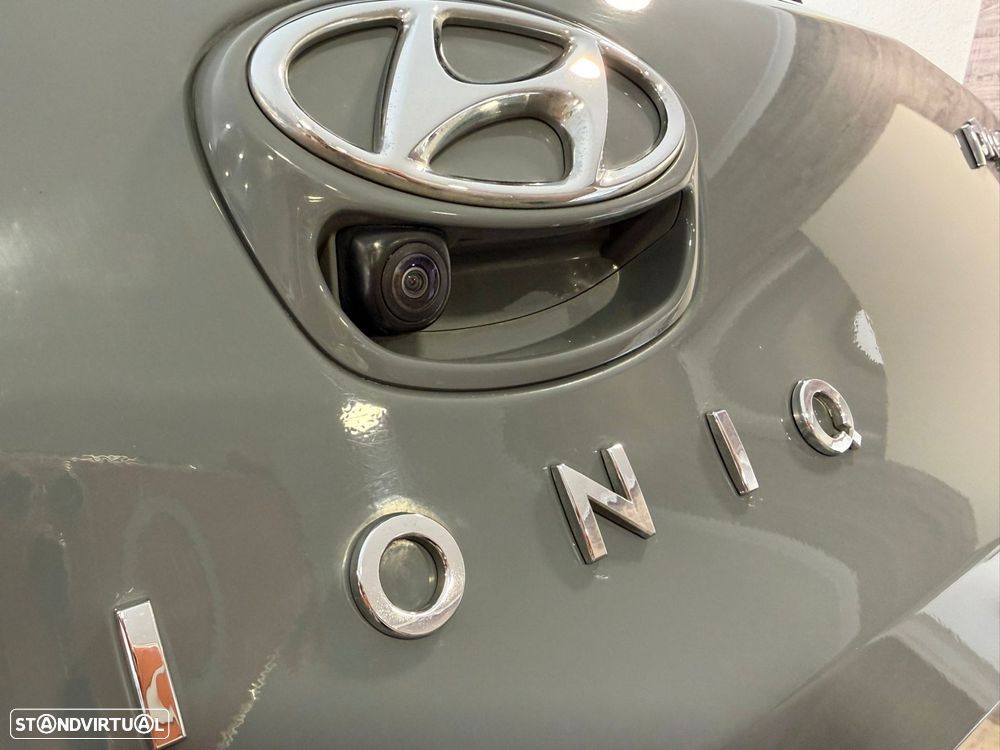 Hyundai Ioniq 1.6 GDI PHEV Tech - 31