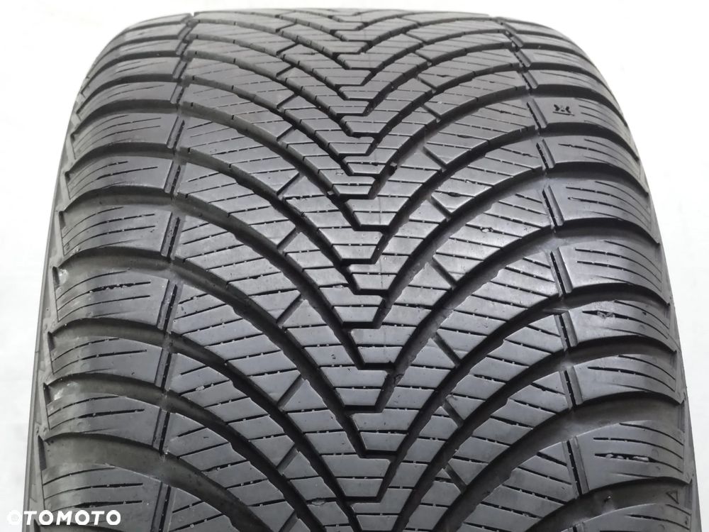 235/45R18 KUMHO SOLUS 4S HA32 , 6,1mm B5167