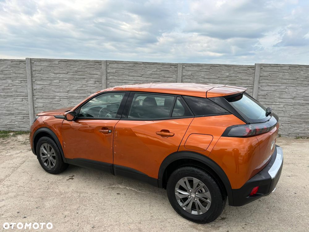Peugeot 2008 PureTech 130 EAT8 Allure - 2