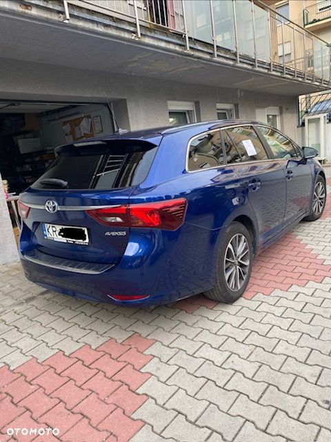 Toyota Avensis 2.0 D-4D Premium - 5