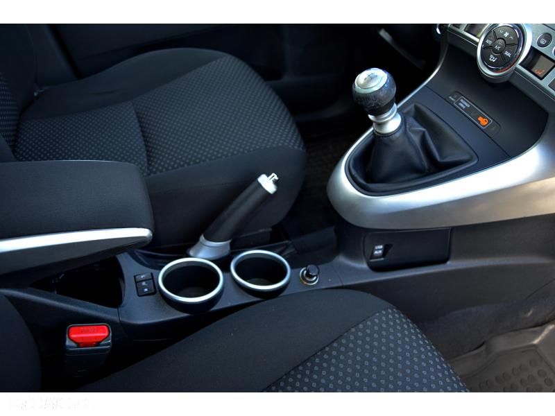 Toyota Verso 1.8 Sol plus - 14