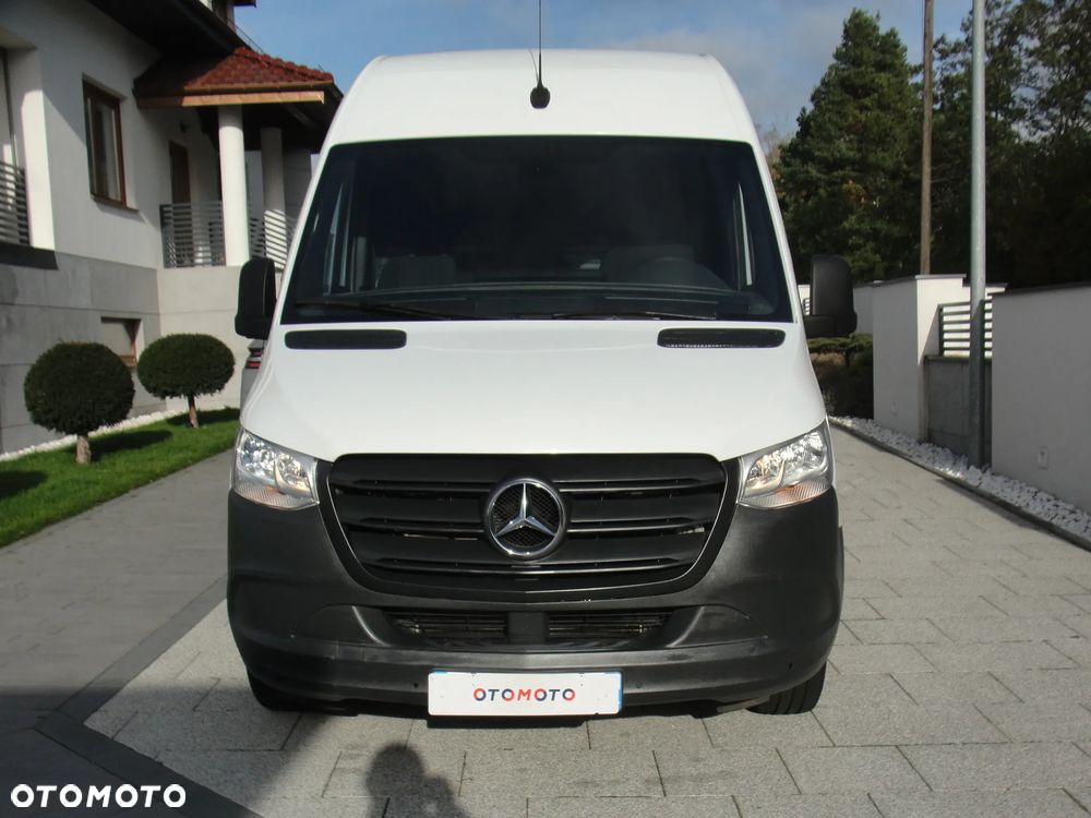 Mercedes-Benz Sprinter - 16