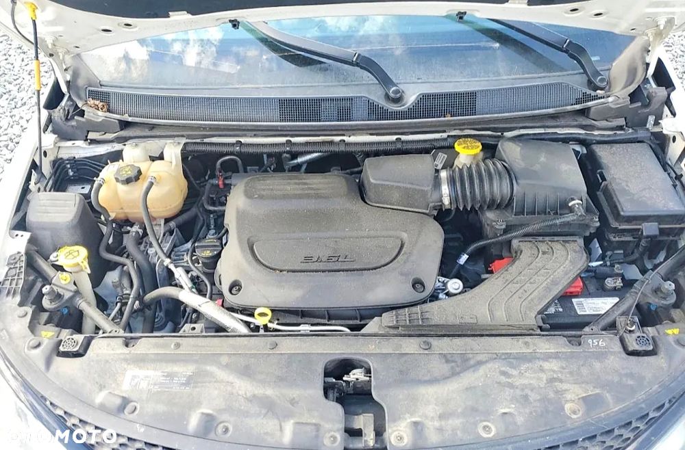 Chrysler Pacifica - 8