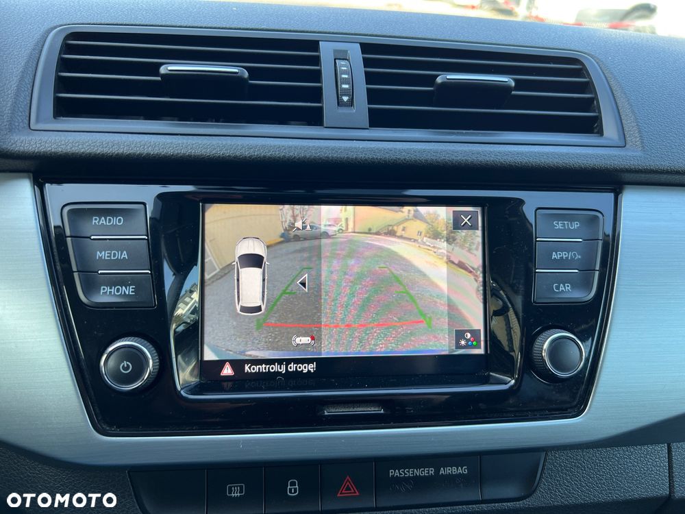 Skoda Fabia 1.0 TSI Style Color DSG - 14