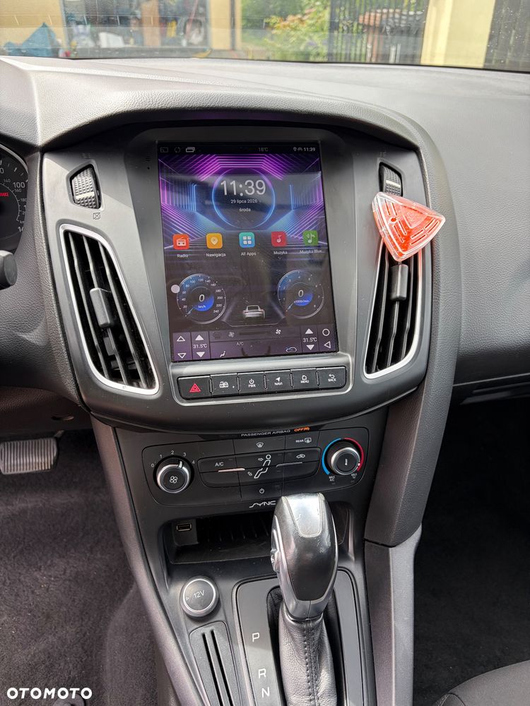 Ford Focus - 11