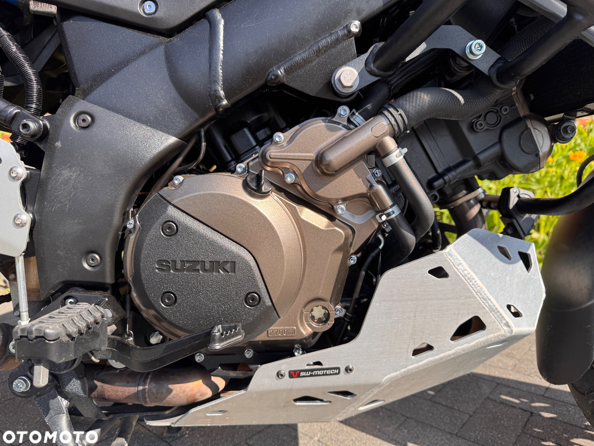 Suzuki DL - 8
