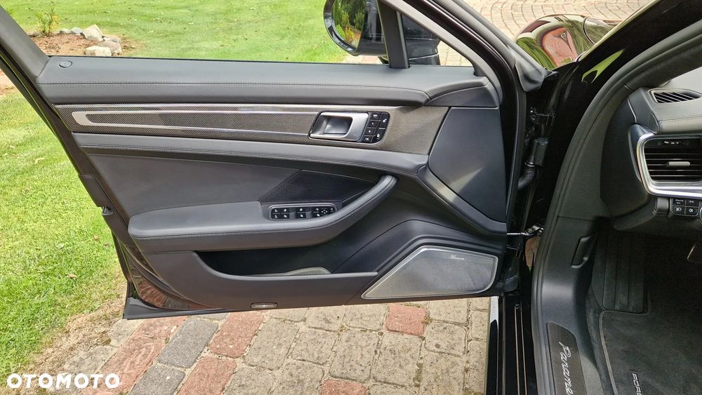 Porsche Panamera Turbo - 9