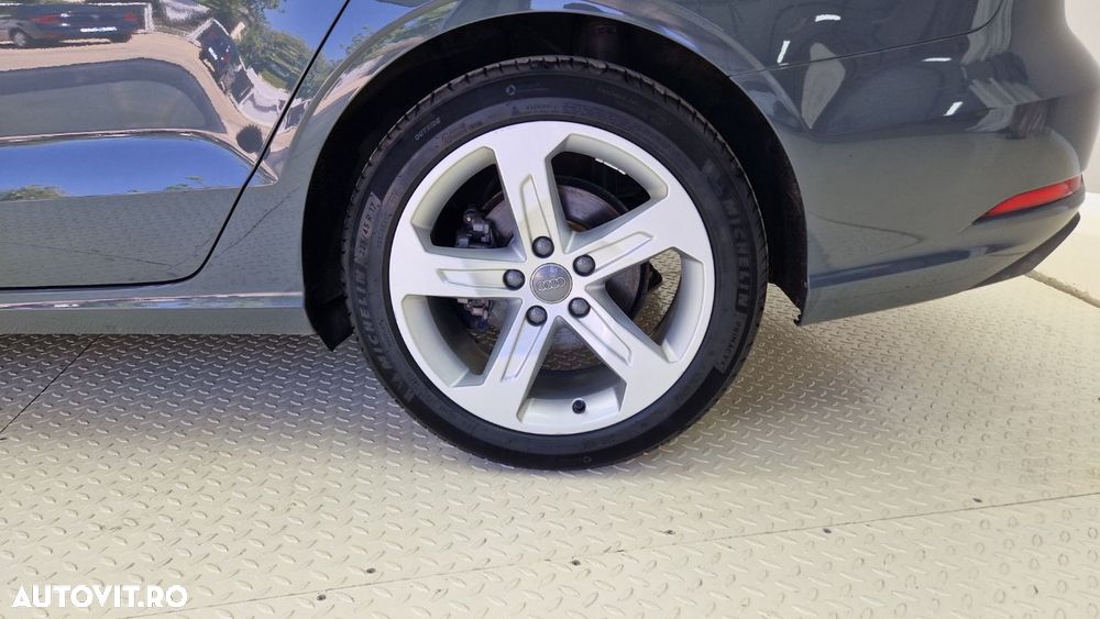 Audi A3 2.0 35 TDI S tronic quattro Sport - 18