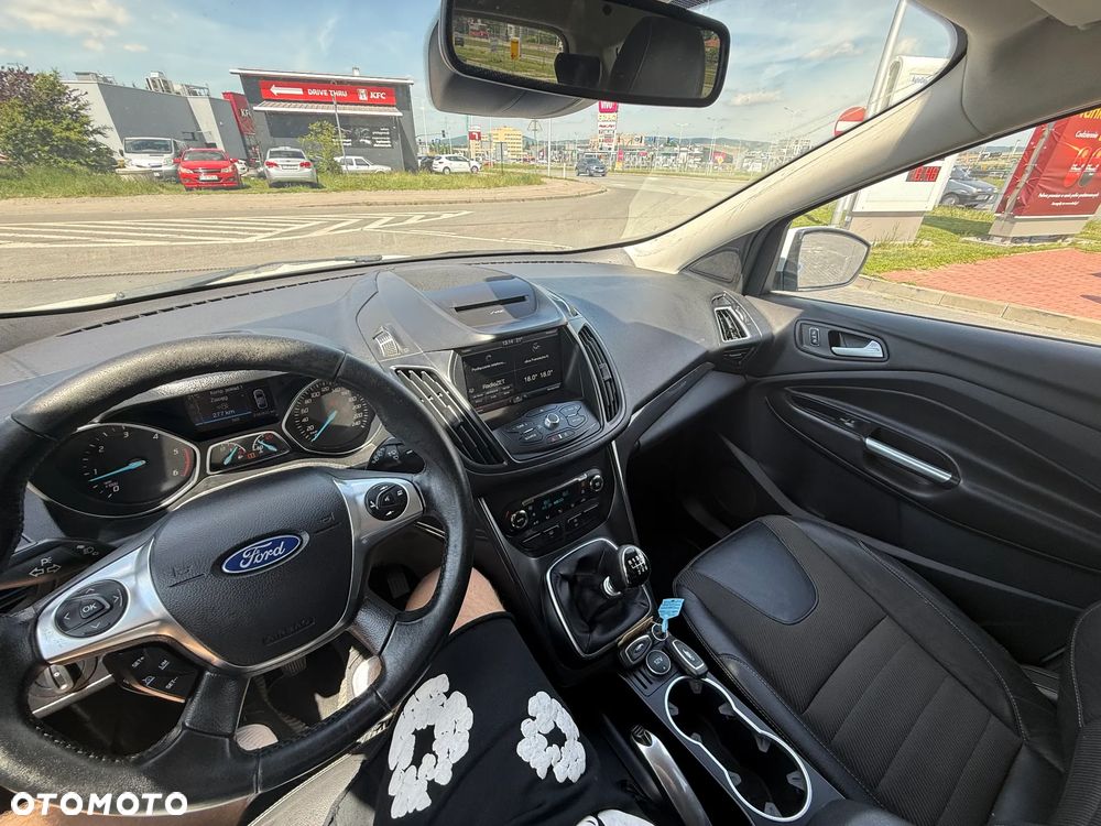 Ford Kuga - 16