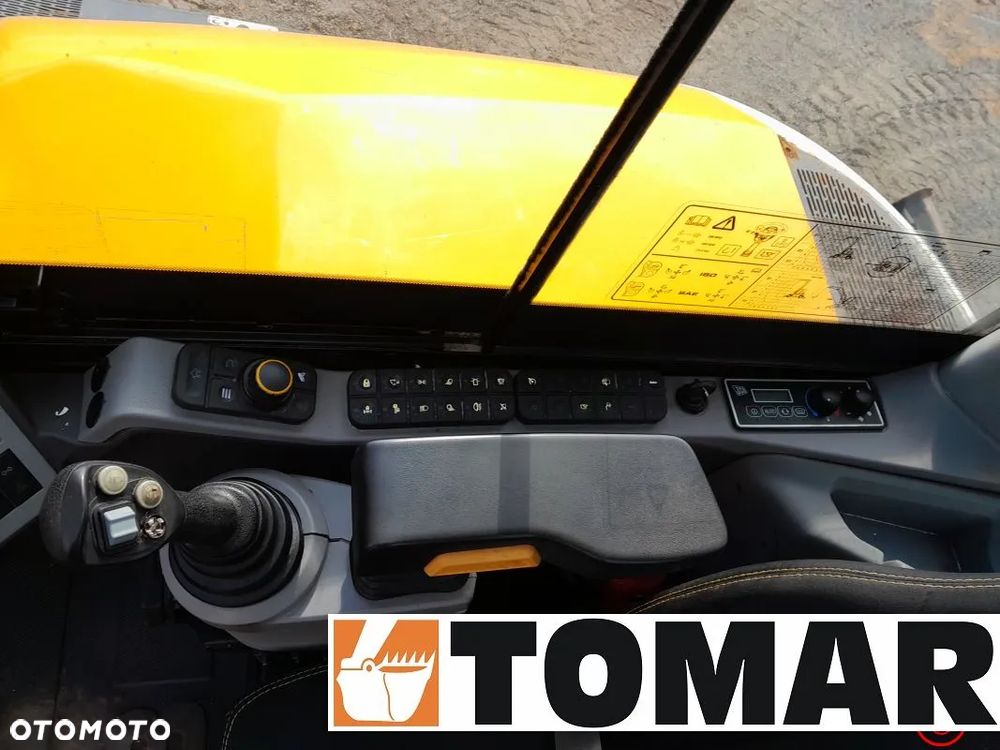 JCB HYDRADIG 110W - 21