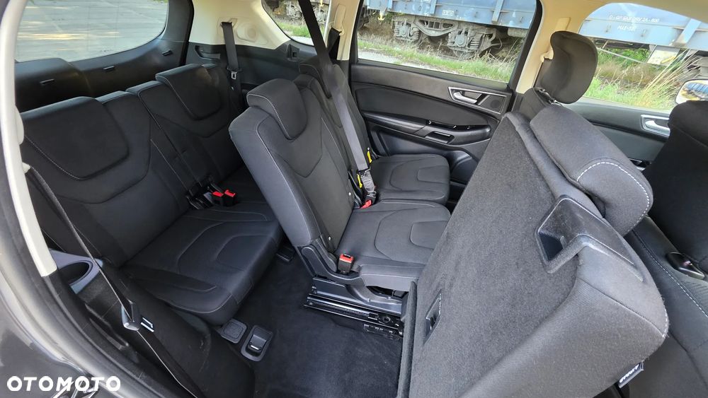 Ford S-Max 2.0 TDCi 4WD Titanium PowerShift - 33
