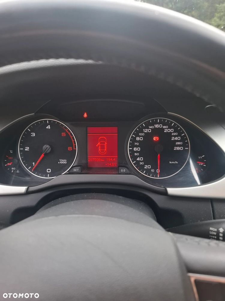 Audi A4 Limousine 2.0 TDI - 8