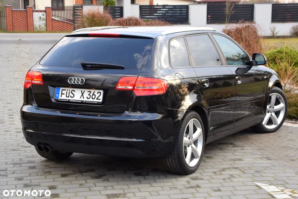 Audi A3 Sportback 2.0 TDI DPF S line Sportpaket - 13