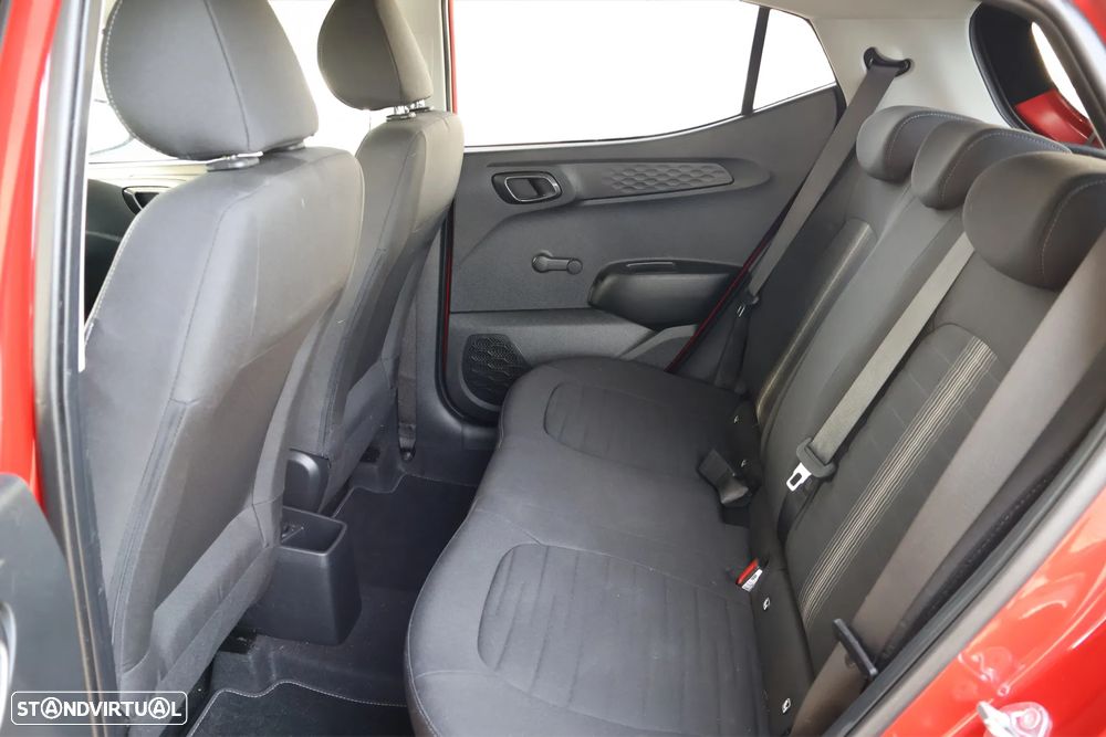 Hyundai i10 1.0 Comfort AMT (TT) - 14