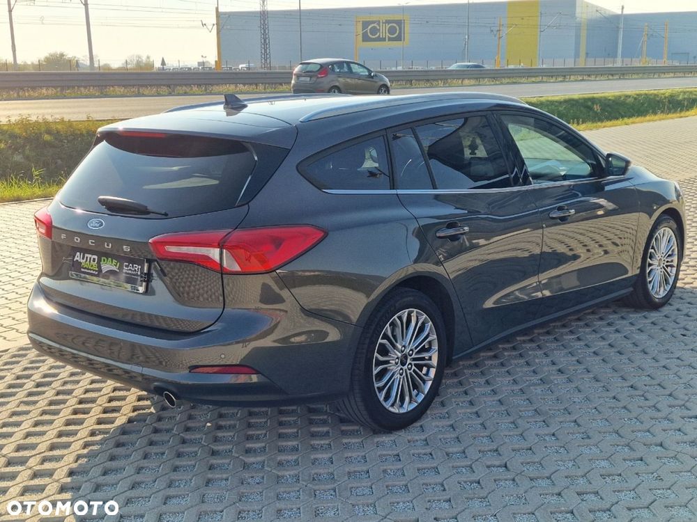 Ford Focus SW - 37