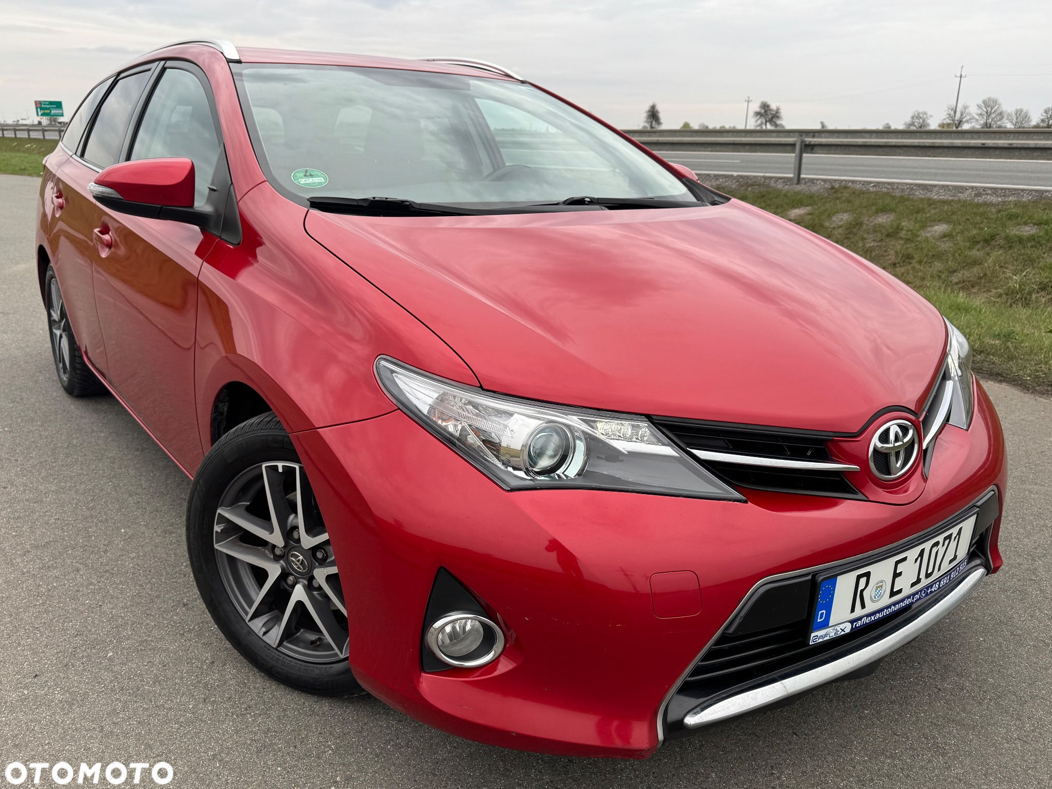 Toyota Auris 1.33 Dual-VVT-i Touring Sports Edition - 3